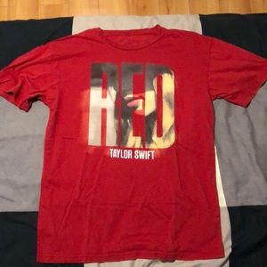 Taylor Swift Red T shirt medium